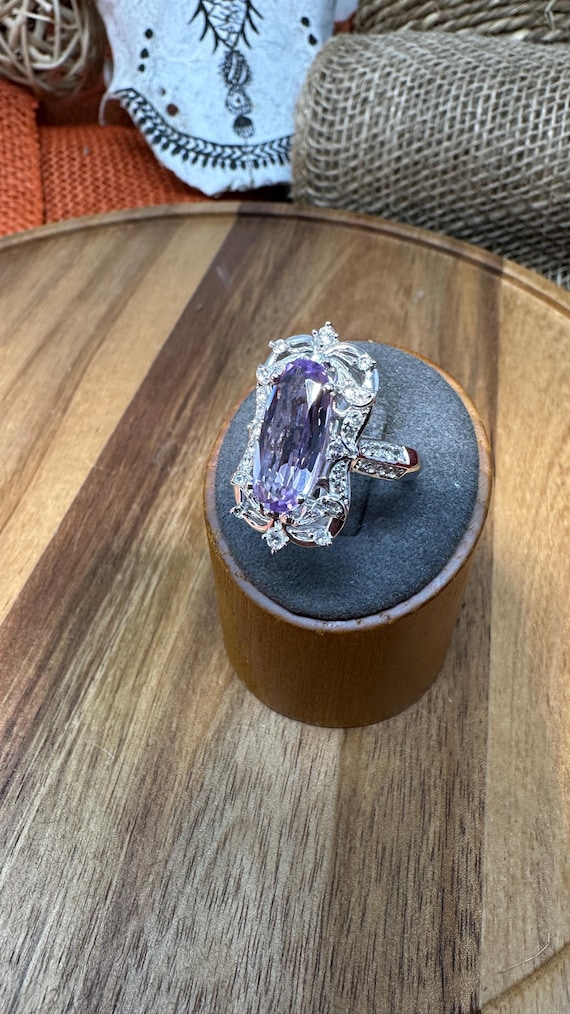 Beautiful Rectangle Deco Style Ring - Amethyst Ce… - image 4