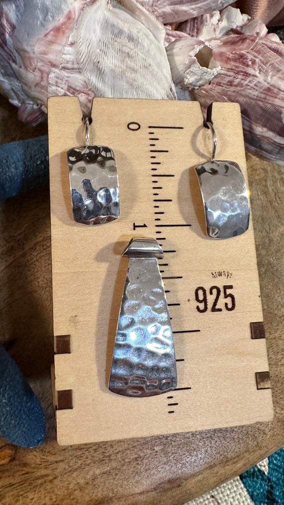 Silpada Hammered Silver Pendant and Earrings 925 S