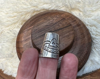 Sombrero Pattern Thimble - Sterling Silver
