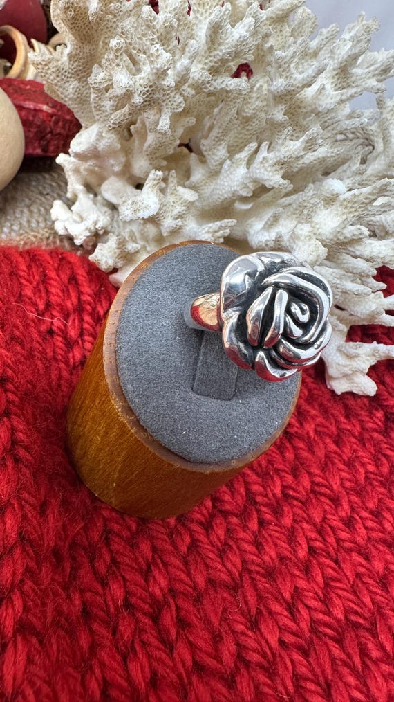 Beautiful Silver Rose Ring - image 2