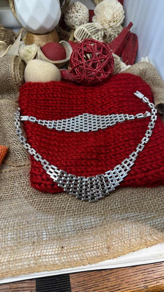 STUNNING Woven Solid Cleopatra Chain Necklace & B… - image 1