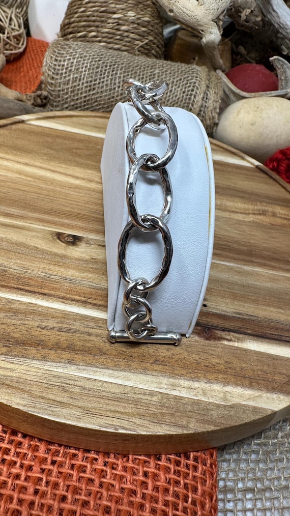 Hammered Link Bracelet - image 2