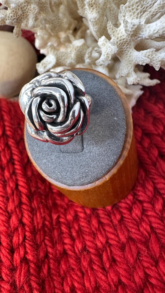 Beautiful Silver Rose Ring - image 3
