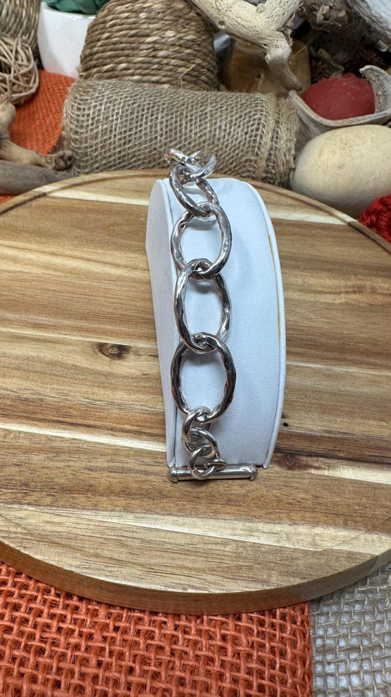 Hammered Link Bracelet - image 1