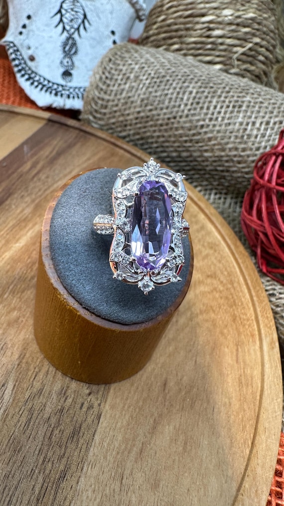 Beautiful Rectangle Deco Style Ring - Amethyst Ce… - image 1
