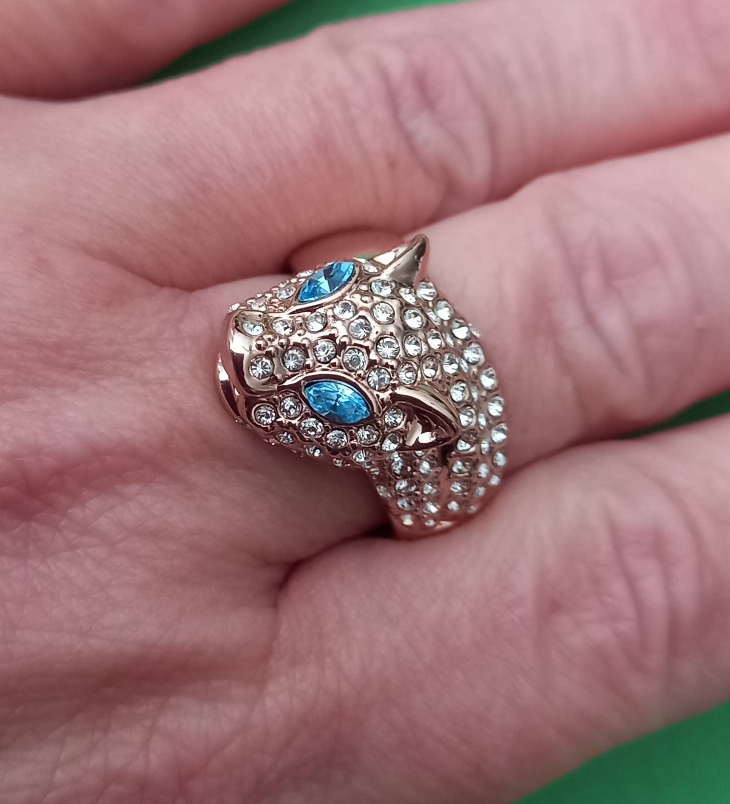 Amazing Statement Panther leopard Ring. Rose Gold Plated With