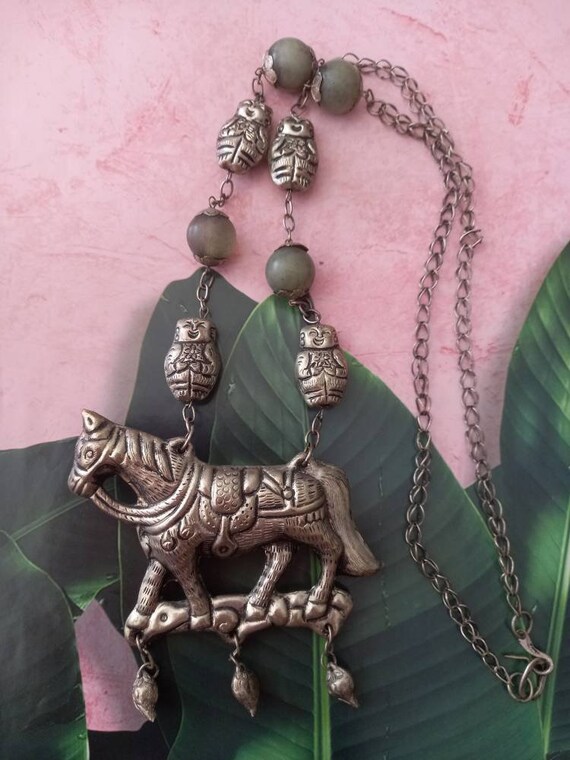 Fantastic huge vintage necklace with horse, beads… - image 4