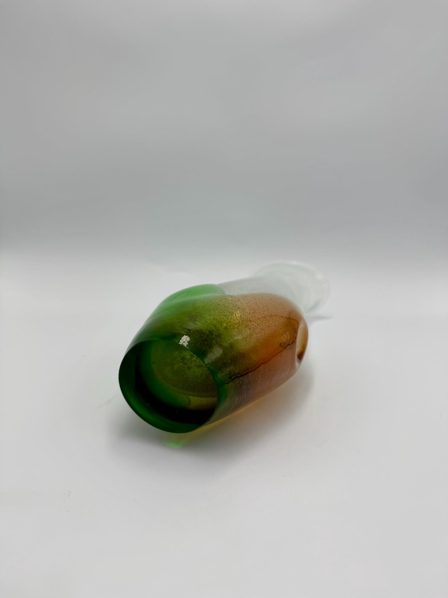 ガラスの花瓶、フランティシェク・シュピナル作、シュクルドロヴィツェ