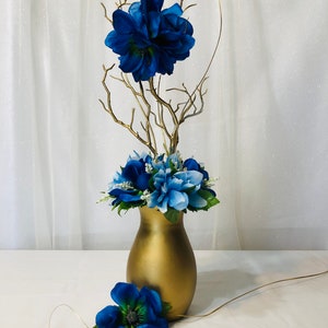 Royal Blue Flower Arrangement, Royal Blue Centerpiece, Royal Blue Decorations,Centro de Mesa , Quinceanera Centerpieces, Royal Blue