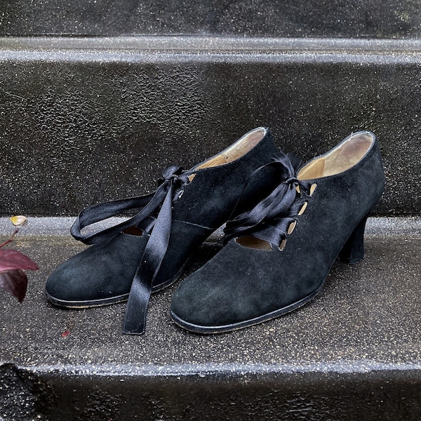 Vintage Black Suede Heels Boots Shoes Satin Ribbon Louis Heel Victorian 1920 1930s 1940s Style UK 5 EU 38