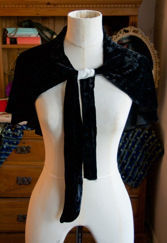 GABRIELLE Original Vintage 1930s Black Silk Velvet