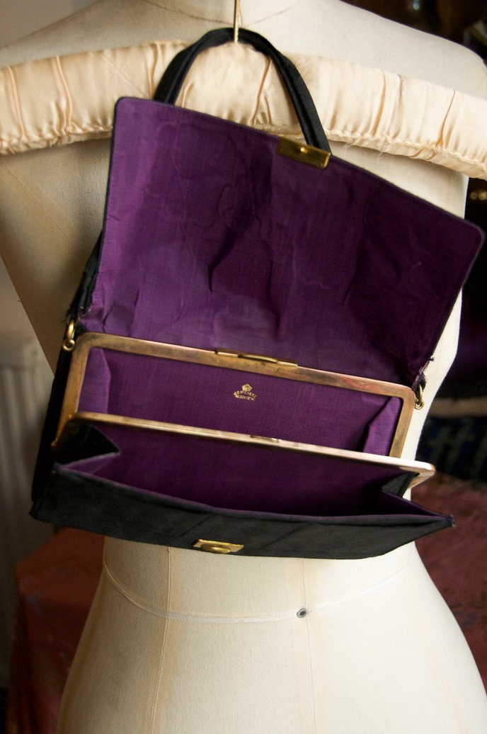Original Vintage Antique Small Black & Gold Purse Diamond Original Vintage Antique Small Black & Gold Purse Diamond