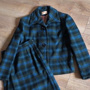 Vintage Two-Piece Plaid Suit - Wool Blazer Jacket and Pencil Skirt - Pendleton 1960s 1970s - S/XS