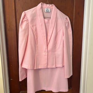 Vintage Two Piece Pink Women&#39;s Suit - Jacket and Pencil Skirk - Jeri Williams - 90s - Size Small