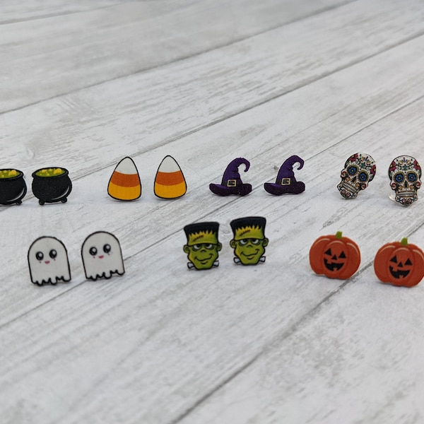 Pendientes de Halloween con forma de Frankenstein, fantasma, bruja, caldero, calavera de azúcar, caramelo de maíz y linterna de Jack-o'-lantern.