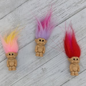 Mini Vintage Troll Magnet