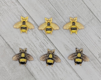 Beautiful Bee Magnet Set