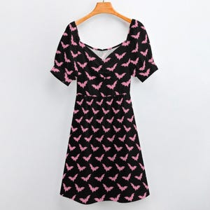 Pink Bat Print Midi Dress, Puff Sleeve Sweetheart Neckline, Pastel Halloween Party Outfit image 10