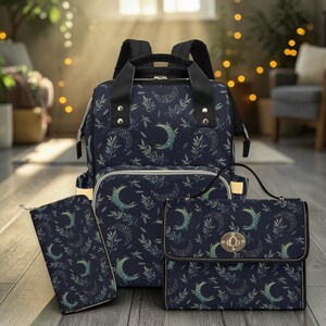 Mochila cambiador con forma de luna creciente, bolsa de viaje para bebé con diseño de luna celestial, organizador para la habitación del bebé para mamás. imagen 13