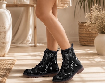 Celestial vlinderlaarzen, zwarte veterschoenen, heksenfestivalschoeisel