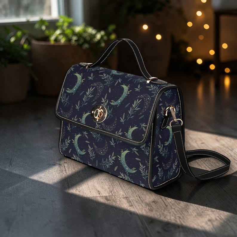 Mochila cambiador con forma de luna creciente, bolsa de viaje para bebé con diseño de luna celestial, organizador para la habitación del bebé para mamás. imagen 8