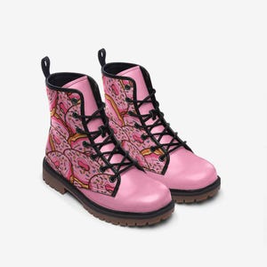 Roze donutgevechtslaarzen, pastelkleurige bakkerijprint veterschoenen, kawaii-statementschoenen afbeelding 14