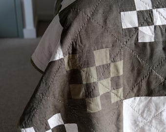 Schachbrettmuster Khaki Naturleinen Patchwork Quilt