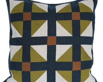 Modernes geometrisches quadratisches Patchwork-Leinenkissen