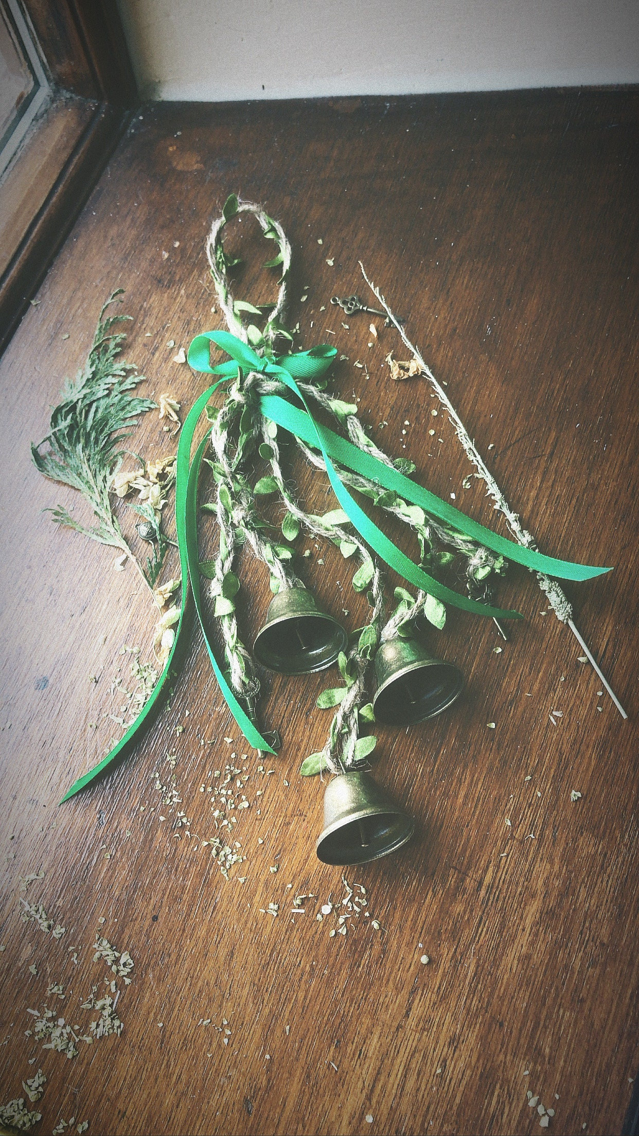 Handmade Witches Bells- Green Witch – The Crow's Cauldron