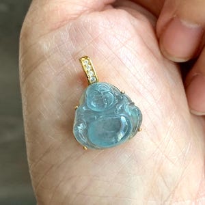 Ciondolo Buddha in giadeite blu dell'Egeo, ghiacciato guatemalteco, grado naturale A, in argento sterling, sovrapposizione YG 天然冰危蓝绿起光翡翠佛公吊坠 WAL120B