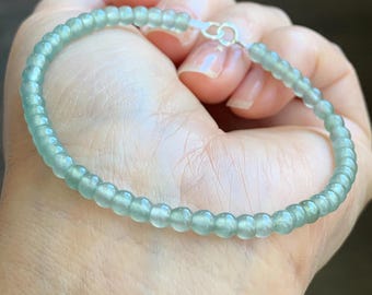 Natural grau A gelado altamente translúcido gelatinoso verde claro jadeíta contas de maçã pulseira com contas SS 4,2 mm 7&quot; 5g 天然冰胶晴色翡翠小苹果珠手串 PGZ110A