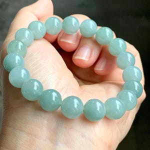 Naturalna klasa A lodowata półprzezroczysta galaretowata zakurzona turkusowa niebieska zielona jadeitowa bransoletka z koralikami jadeitowymi 10,5 mm 7,25&quot; 38g 天然冰胶淡晴色翡翠手串 MLL330