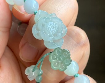 美品❣️天然本翡翠　高品質、氷藍水精巧な蓮花＆蓮の実ネックレス　鑑定書付き 天然グレード A 氷のような半透明のゼラチン状のパステル グリーン