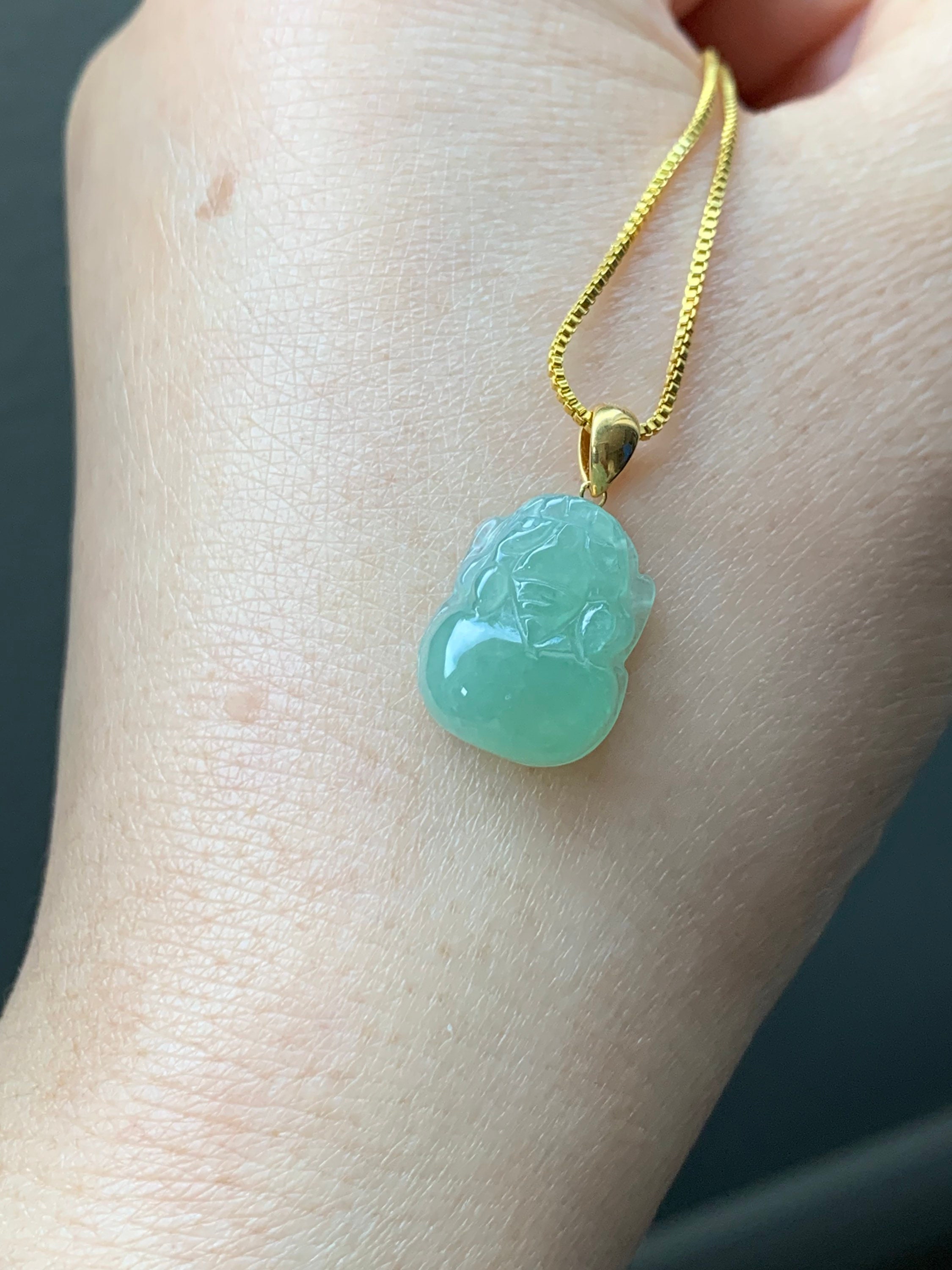 ❷アクセサリーイミテーションまとめ売り 約7キロ パール翡翠など多数あり ➁アクセサリーイミテーションまとめ売り 約7キロ パール翡翠など多数あり