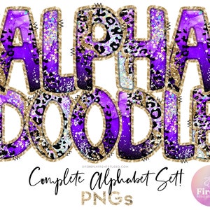 Puede incluir: Letras del alfabeto moradas y doradas con un diseño de purpurina e estampado animal. Las letras deletrean "Alpha Doodle" y el texto "Complete Alphabet Set! PNGs" está debajo de las letras.