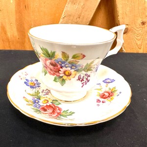 Vintage Royal Windsor Bone China Tea Cup & Saucer - Floral Pattern