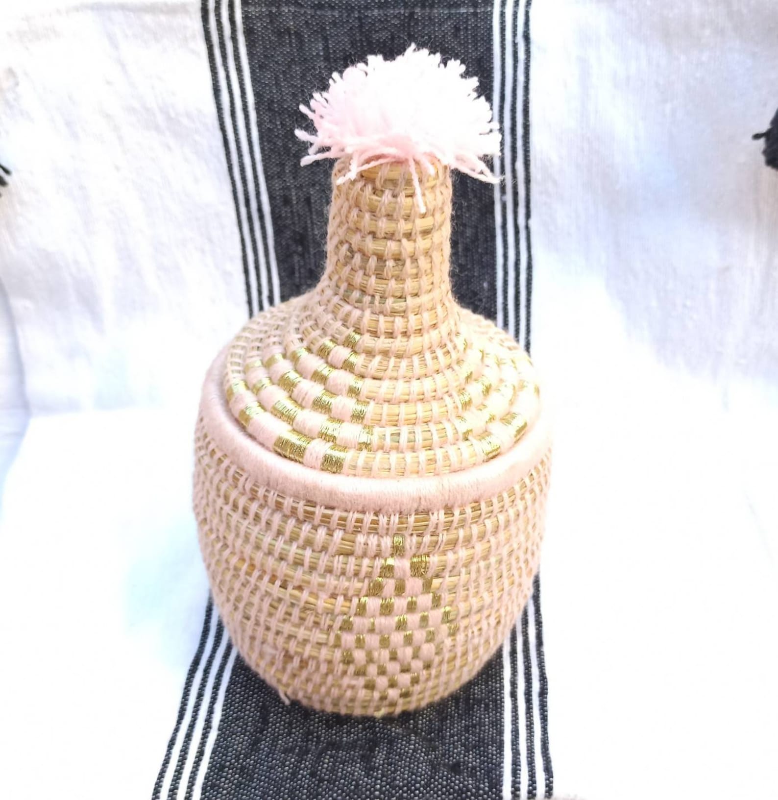 Moroccan Straw Basket With Lid Bohemian Storage Basket Etsy UK