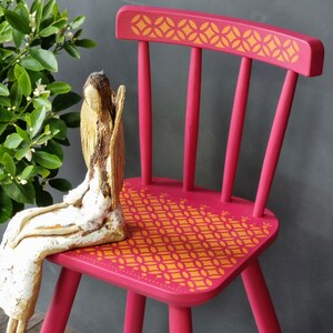 Junior store dining chair