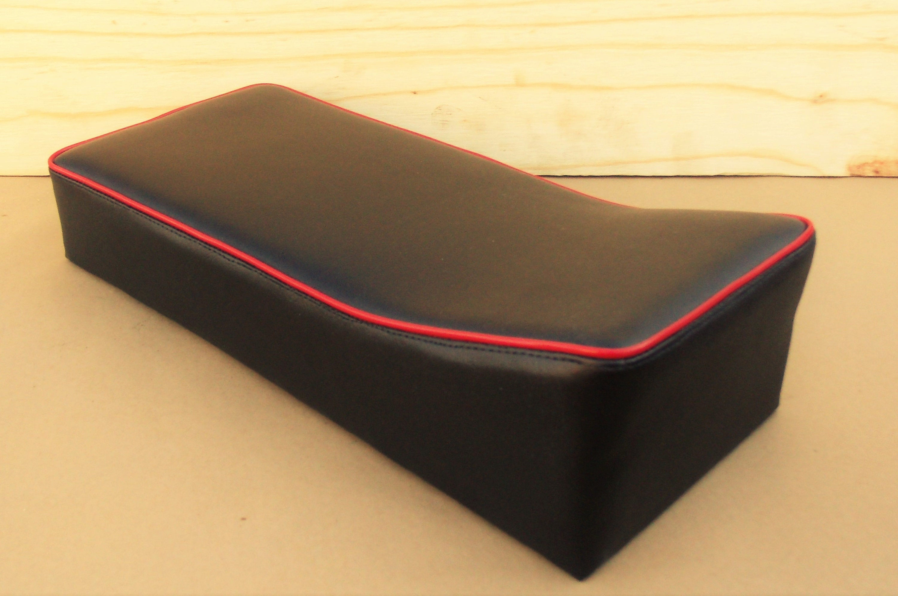 18 X 8 black/red raised back MINI BIKE SEAT Etsy