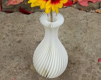 Minimalistic organic vase for flower. 3d Printed spiral bud vase with test tube . Colorful hygge vase.