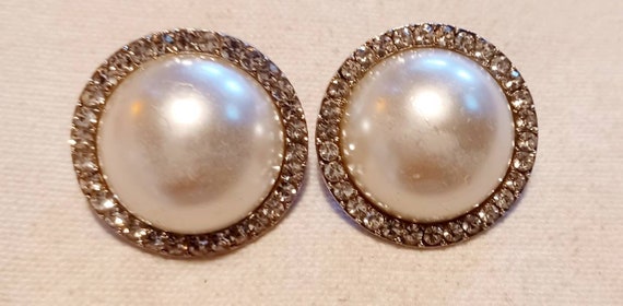 Extra Large Classic Pearl Stud and rhinestone Cli… - image 2