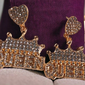 Gold Metal Queen Nameplate Earrings pierced ears