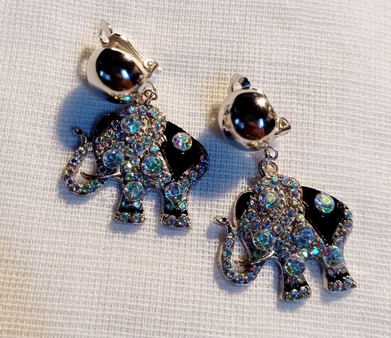 Rhinestone  Lucky Elephant Clip On Earrings silver - image 2