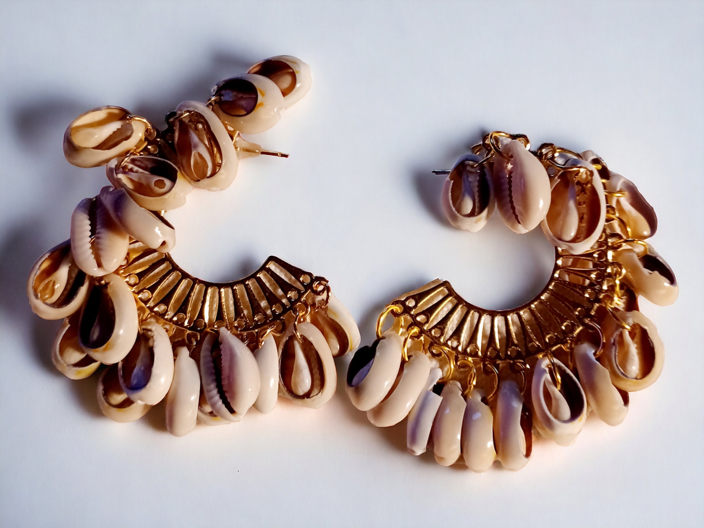 Orecchini Pendenti Cerchio Cowrie Shell Oro Acciaio Inox 68x45mm P601 - Foto 5