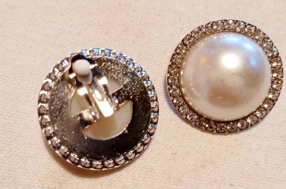 Extra Large Classic Pearl Stud and rhinestone Cli… - image 4