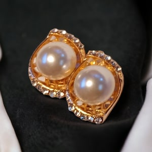 Large Classic Pearl Stud Clip On Earrings