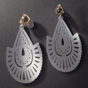 Abstract design Wooden Boho Earrings Clip on
