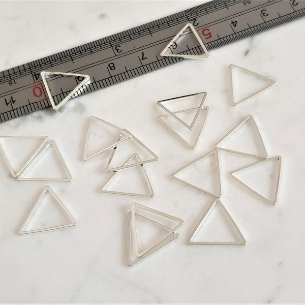 10x Silver Triangle Connectors, Triangle Link Frames, 15mm Open Bezel Joiners, Jewellery Making Supplies