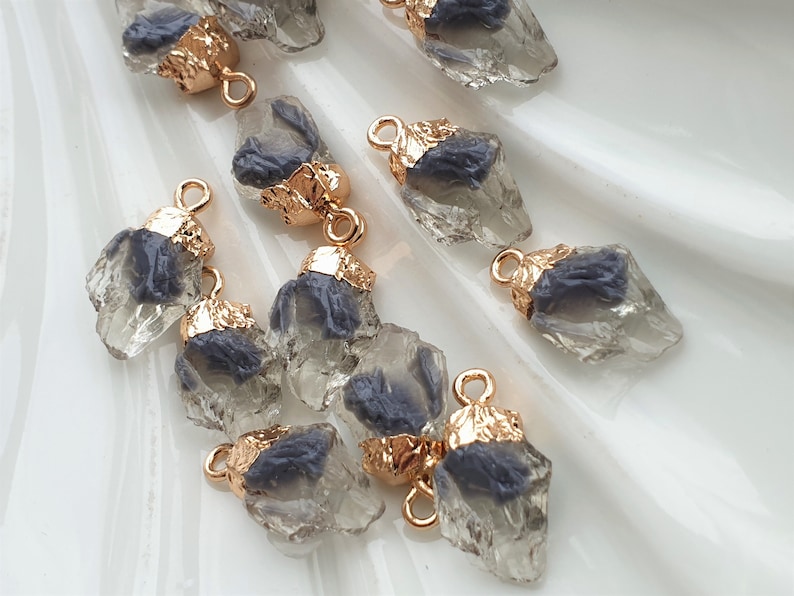 2 X Resin CharmsPendants Gold Plated Grey Clear Pendants Grey Quartz Resin Charms Imitation Grey Quartz Pendants