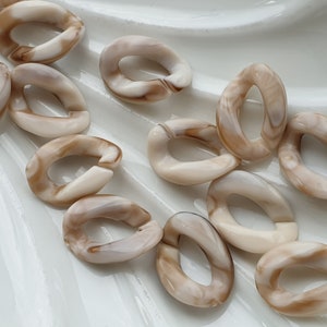 10 x Marbled Acrylic Chain Links, Plastic Chain Connectors, Quick Link Connectors Marble, Open Twist Chain Rings